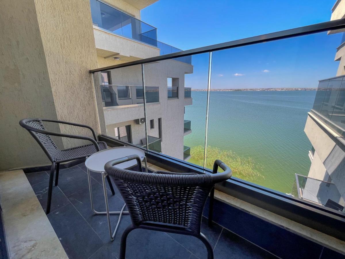 Azure Sea Apartments - Bychoice Mamaia Εξωτερικό φωτογραφία