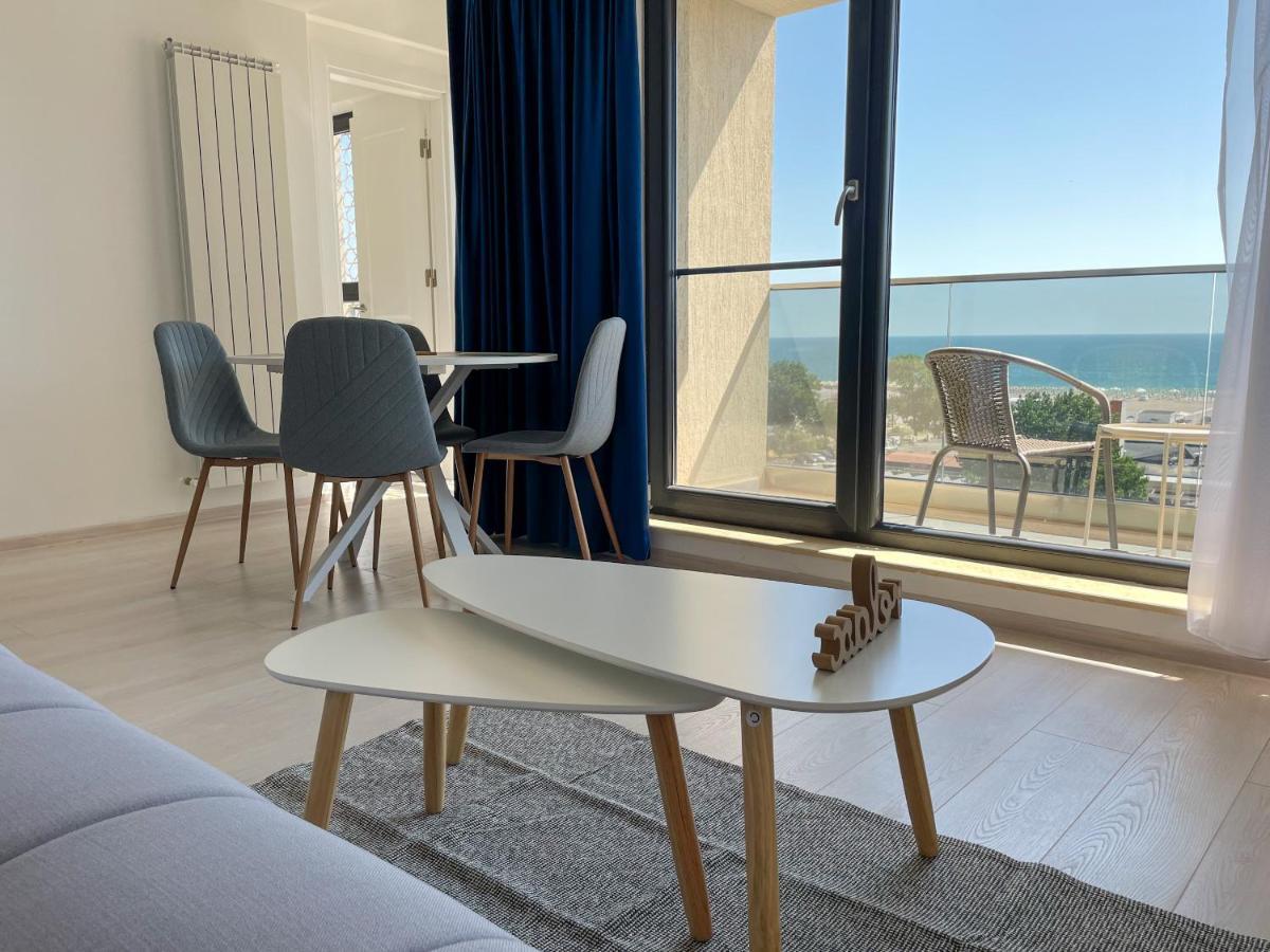 Azure Sea Apartments - Bychoice Mamaia Εξωτερικό φωτογραφία