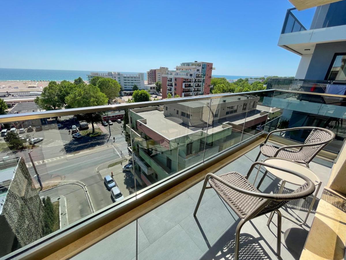Azure Sea Apartments - Bychoice Mamaia Εξωτερικό φωτογραφία