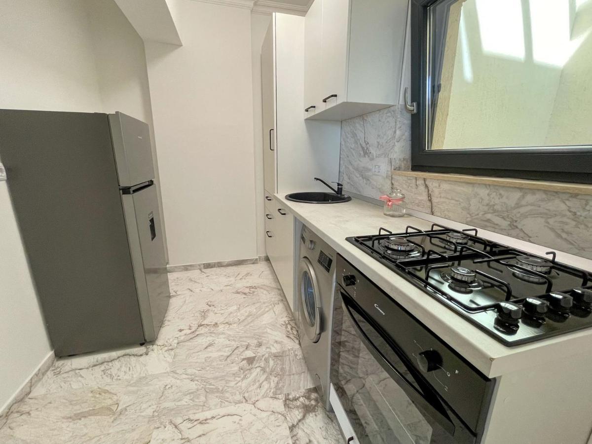 Azure Sea Apartments - Bychoice Mamaia Εξωτερικό φωτογραφία