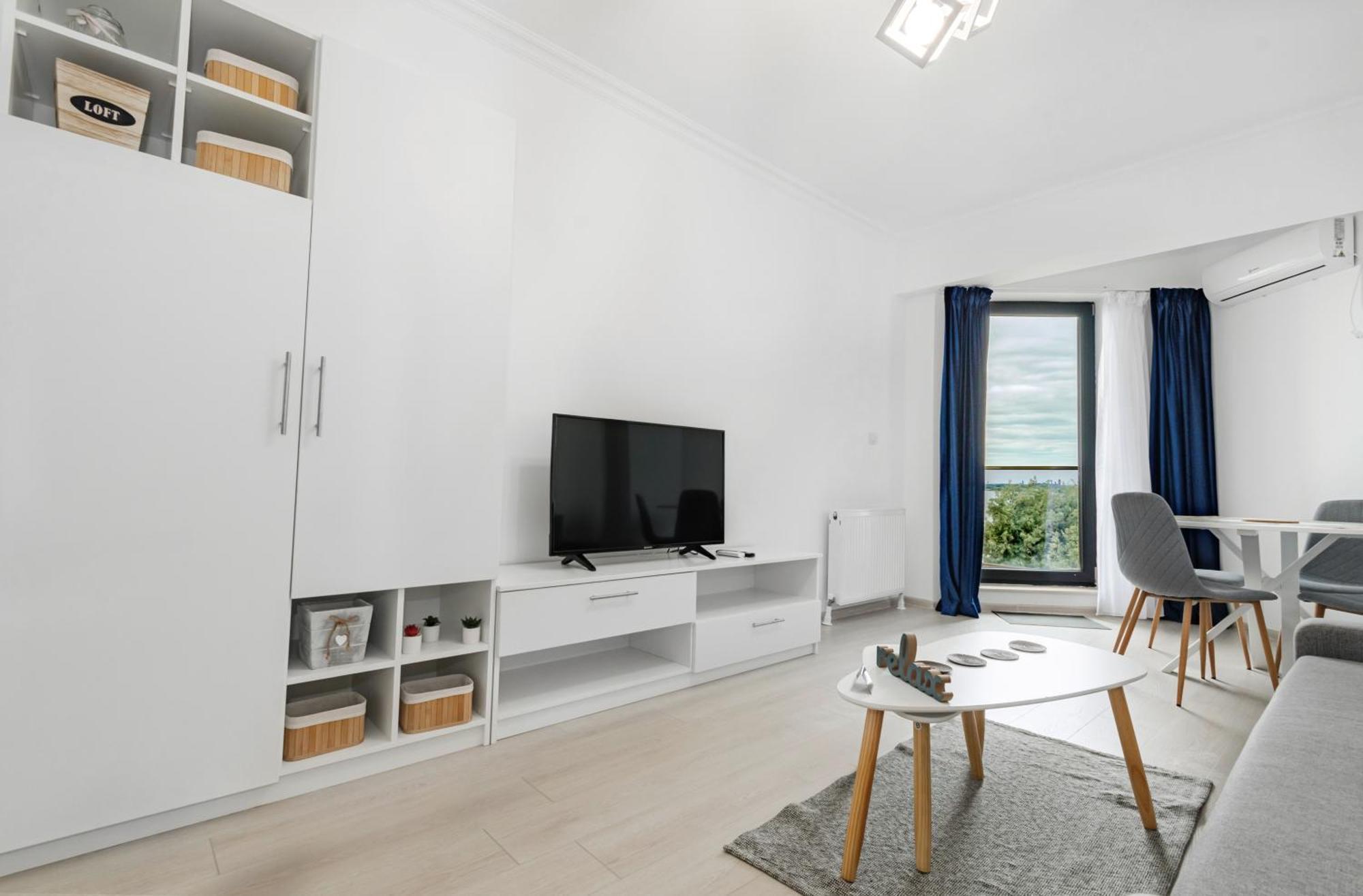 Azure Sea Apartments - Bychoice Mamaia Εξωτερικό φωτογραφία