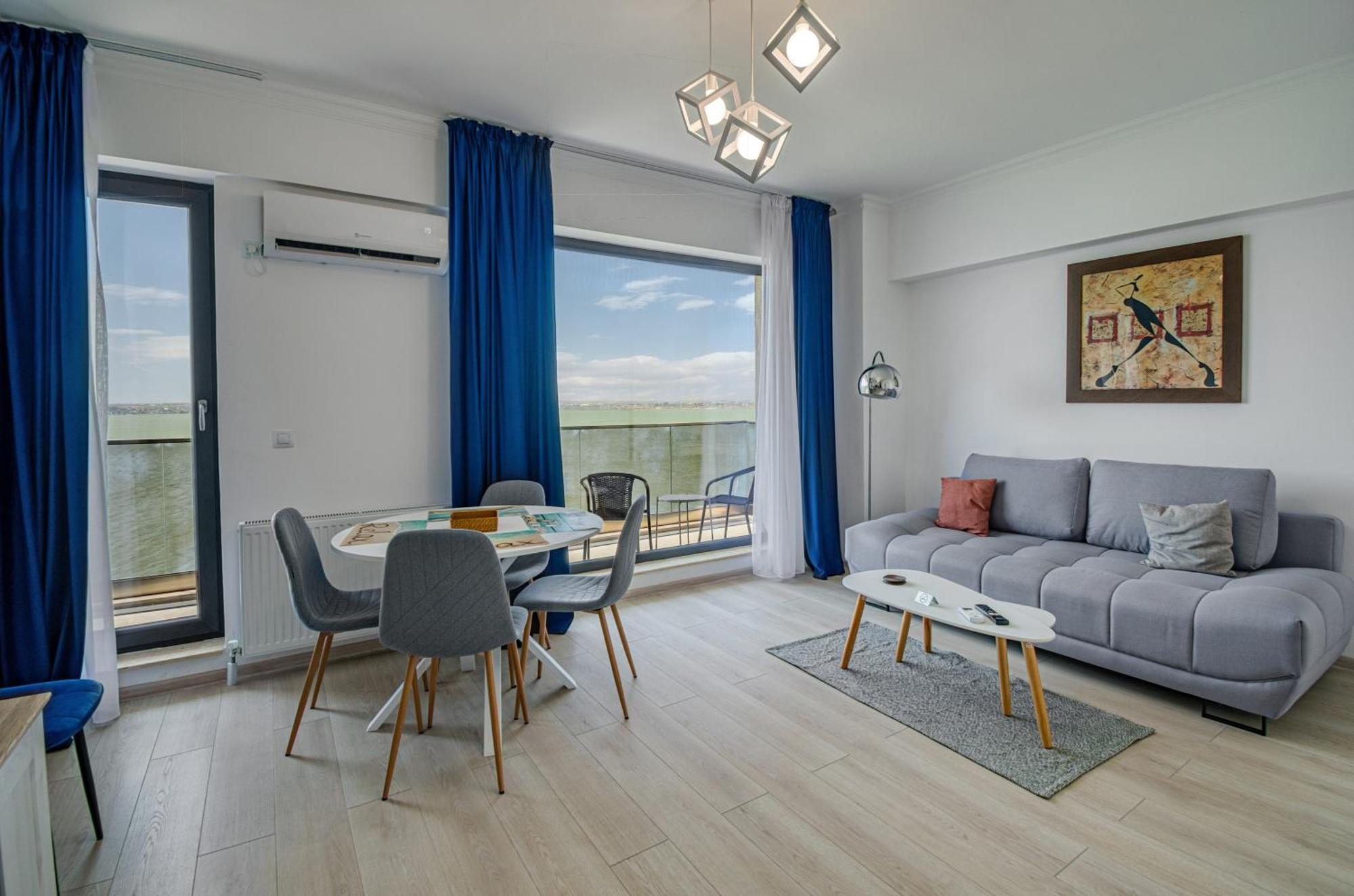 Azure Sea Apartments - Bychoice Mamaia Εξωτερικό φωτογραφία