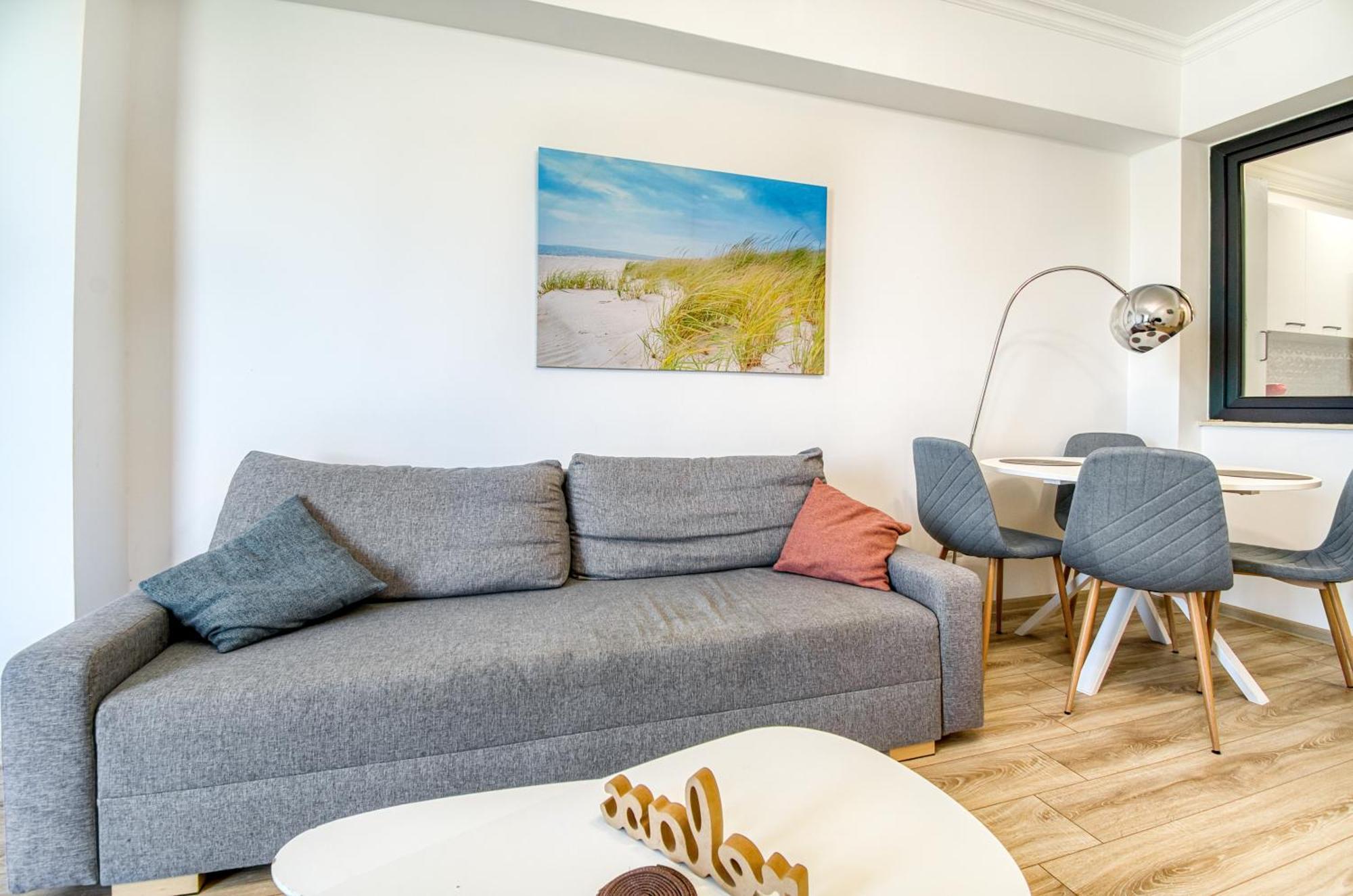 Azure Sea Apartments - Bychoice Mamaia Εξωτερικό φωτογραφία